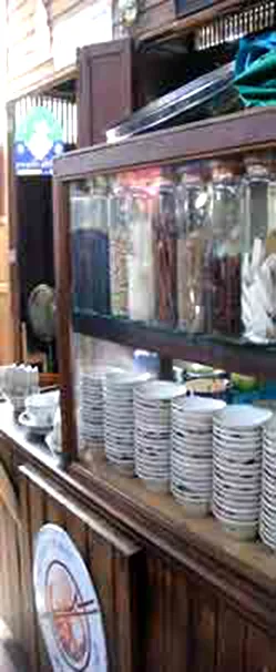 ก๋วยเตี๋ยวเรือ ร้านใหม่ในบ้านเก่า