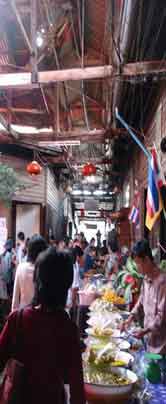 มีแต่ของกิน แล้วก็ของกิน.. ตลอดทาง